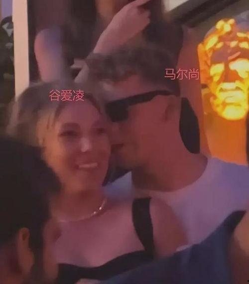 法国亲密在线观看视频,在线观看视频中的浪漫时光  第1张